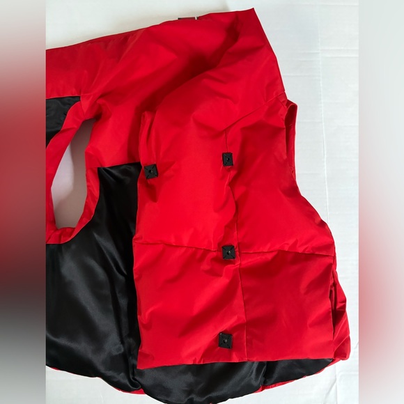 Pretty Rugged Red Women's Puffer Vest, size S/M - Picture 7 of 9